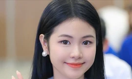 Người đẹp Hồ Ngọc Phương Linh dẫn đầu Khối Trí thức tại A80