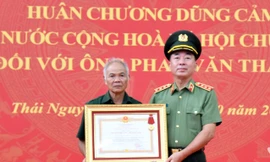 Truy tặng Huân chương Dũng cảm đối với người hi sinh khi cứu 3 cháu nhỏ