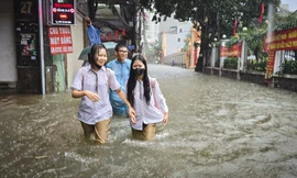 Chủ tịch Hà Nội giao Giám đốc Sở Giáo dục đảm bảo tuyệt đối an toàn cho học sinh 