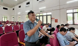  Hà Nội: Cử tri kiến nghị sớm được di dời khỏi khu vực xử lý rác thải Sóc Sơn