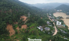 Hà Nội: Nguy cơ sạt lở khu vực hồ Đồng Đò 