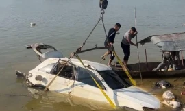 Tìm thấy chiếc xe Mercedes bị lũ cuốn trôi ở Thái Nguyên