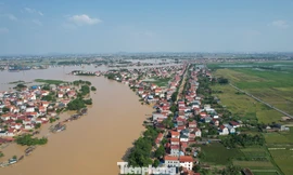 Hà Nội đề xuất xây cống qua đường sắt gặp sự cố, di dời 800 hộ dân vào trong đê