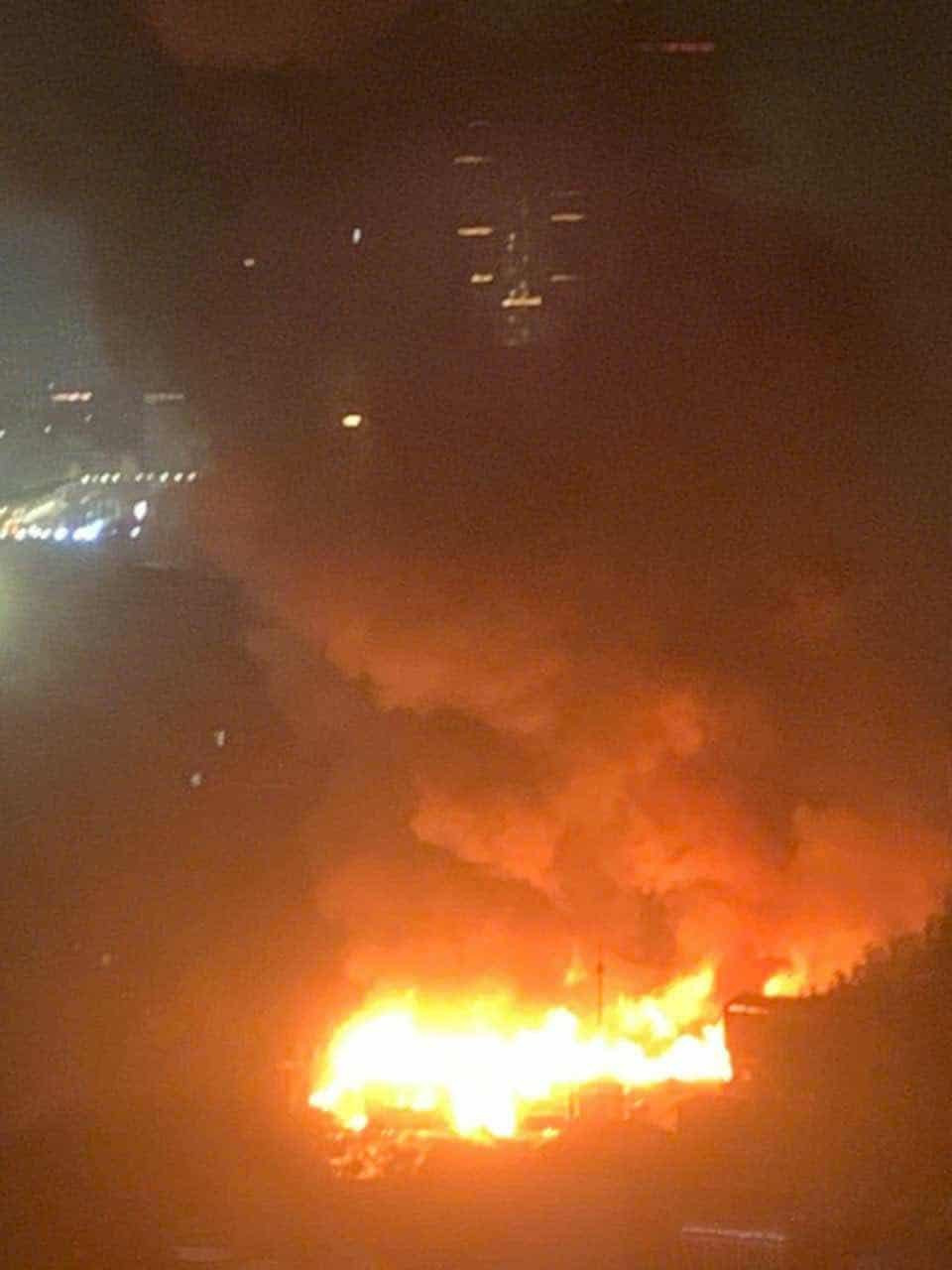 Hà Nội: Cháy ngùn ngụt tại ngôi nhà trên đường Đê La Thành | Báo điện tử  Tiền Phong