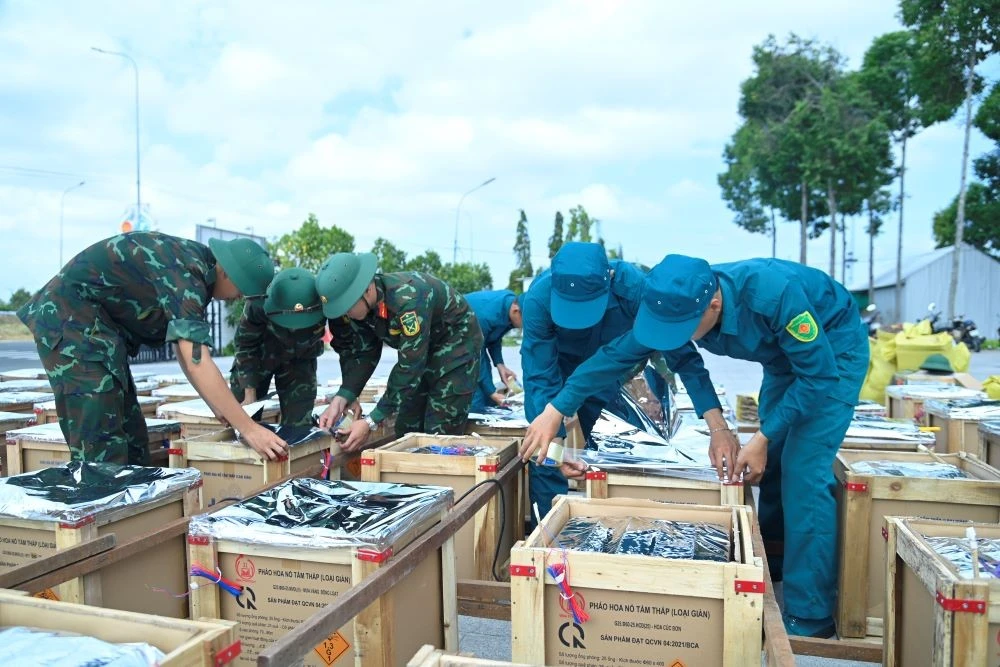 An Giang và Cà Mau sẵn sàng bắn pháo hoa đón Tết Bính Ngọ 2026