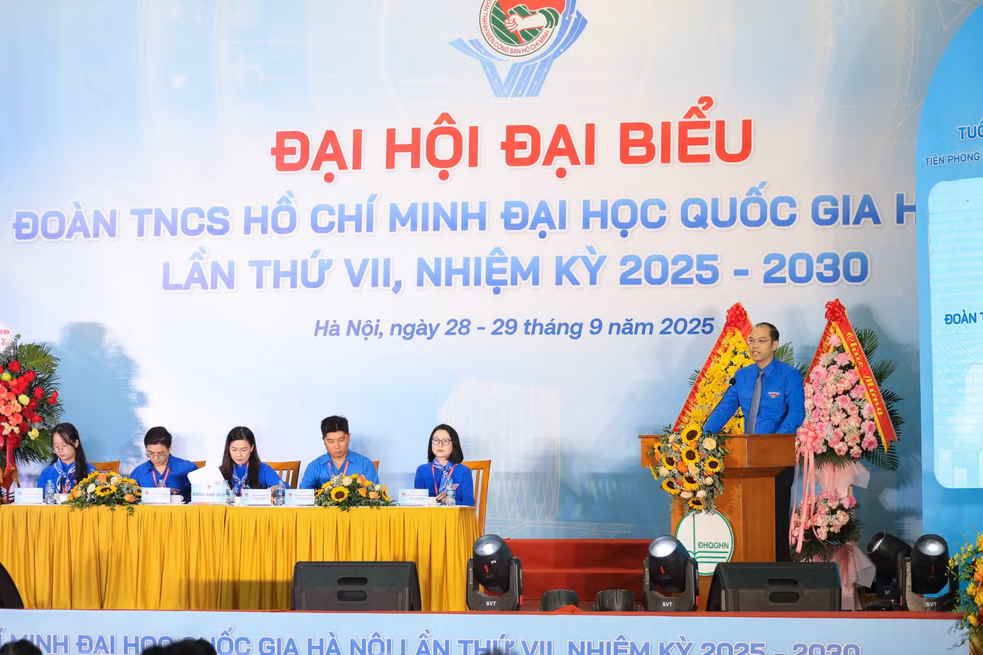 vnu-dai-hoi-dai-bieu-doan-tn-lan-thu-vii-72.jpg