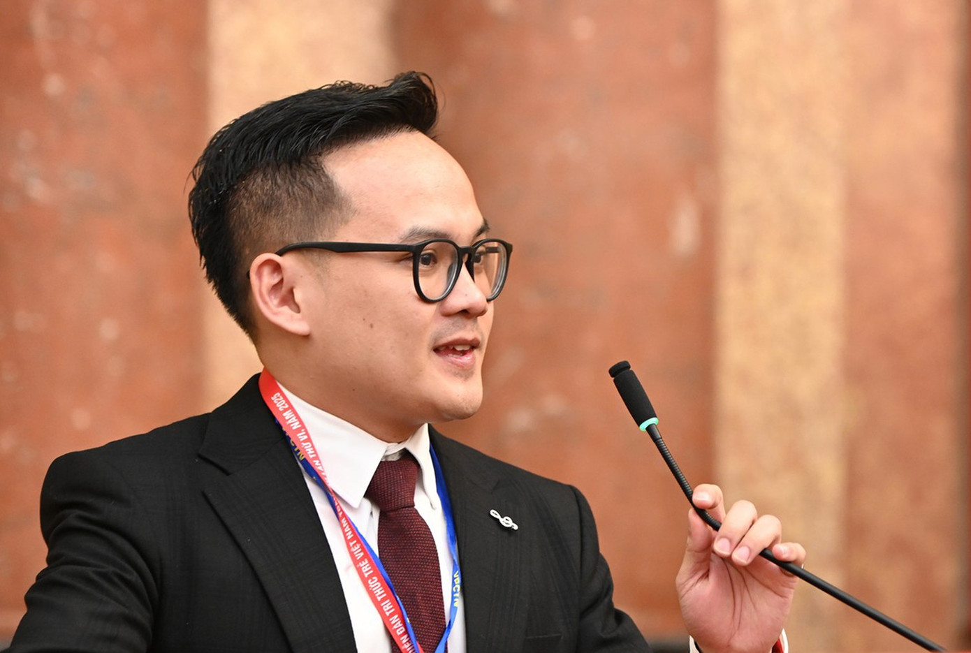 tri-thuc-tre21.jpg