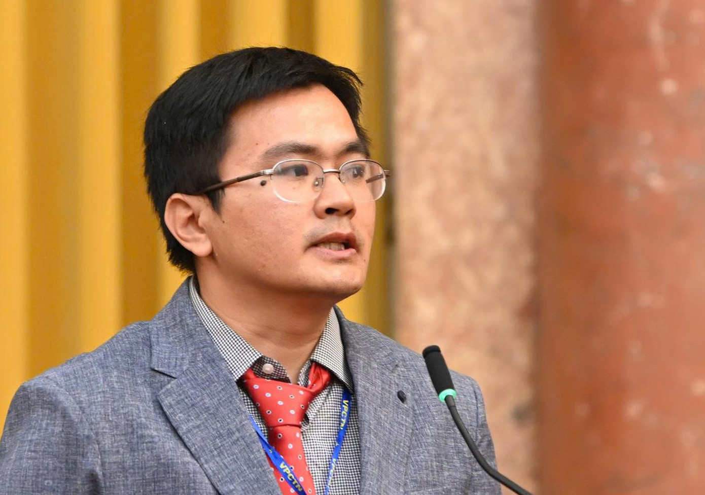 TS Đinh Ngọc Thạnh trong buổi gặp mặt Phó Chủ tịch nước Võ Thị Ánh Xuân, trong khuôn khổ Diễn đàn Trí thức trẻ Việt Nam toàn cầu lần thứ VI. z6835725664453-d321bcc02f8f3cec5b3e38bf224c72c7.jpg