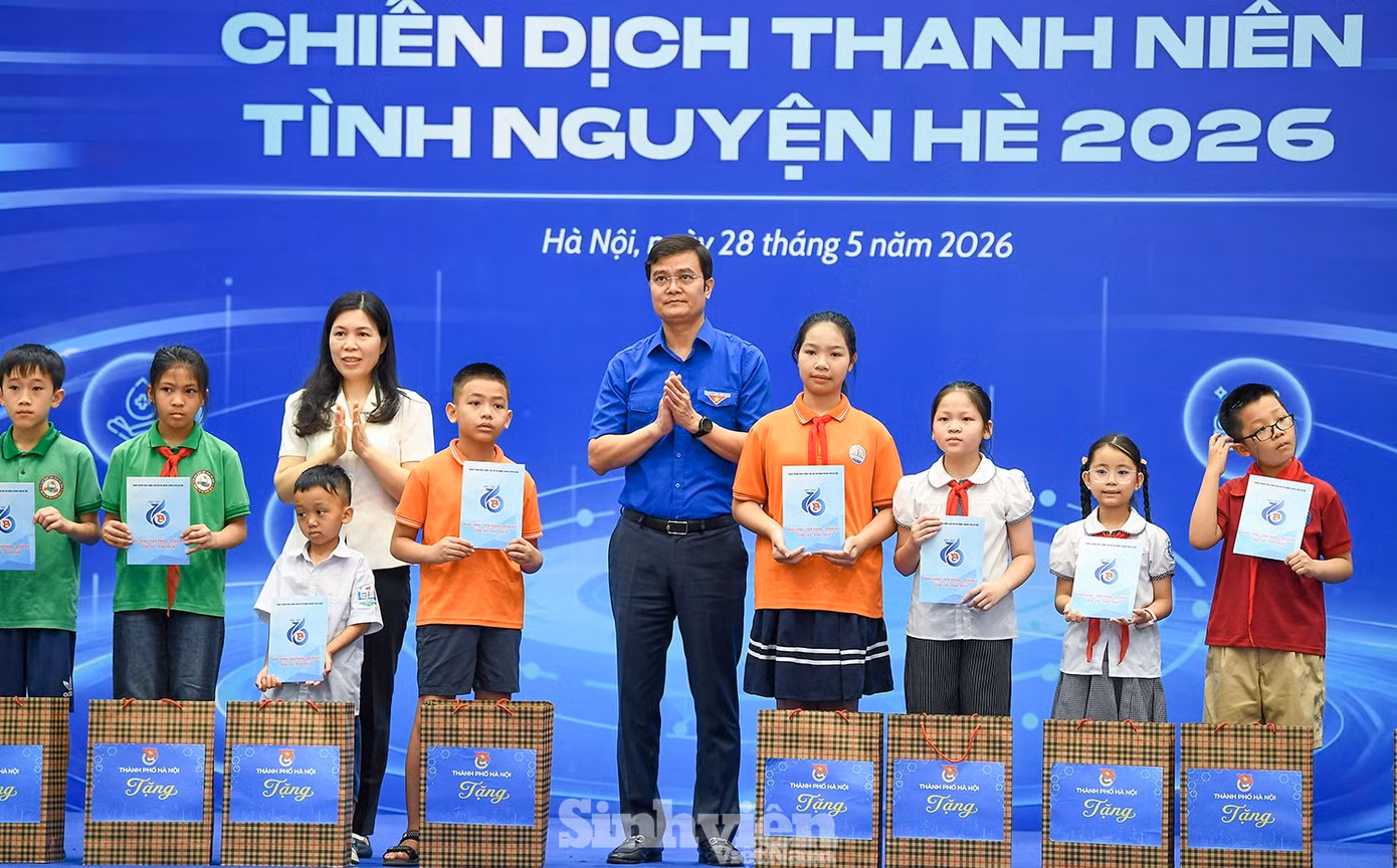 sv-tinh-nguyen-he6.jpg