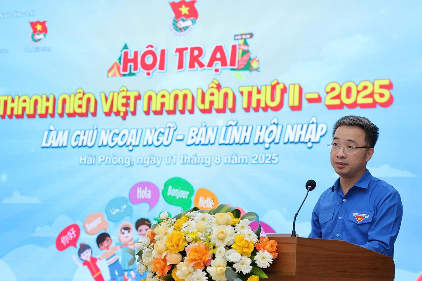 Anh Nguyễn Tường Lâm – Bí thư T.Ư Đoàn, Chủ tịch T.Ư Hội LHTN Việt Nam phát biểu khai mạc chương trình. hoi-trai22.jpg