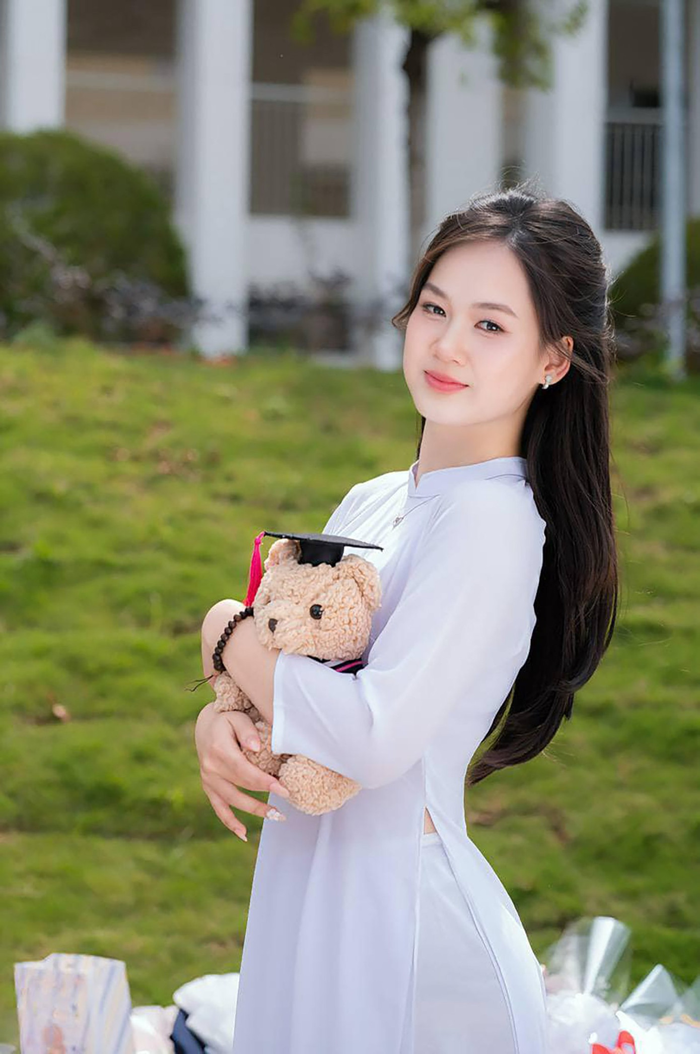 Nữ sinh Nguyễn Lê Hiền Mai trường THPT chuyên Hùng Vương (Phú Thọ). hien-mai21.jpg