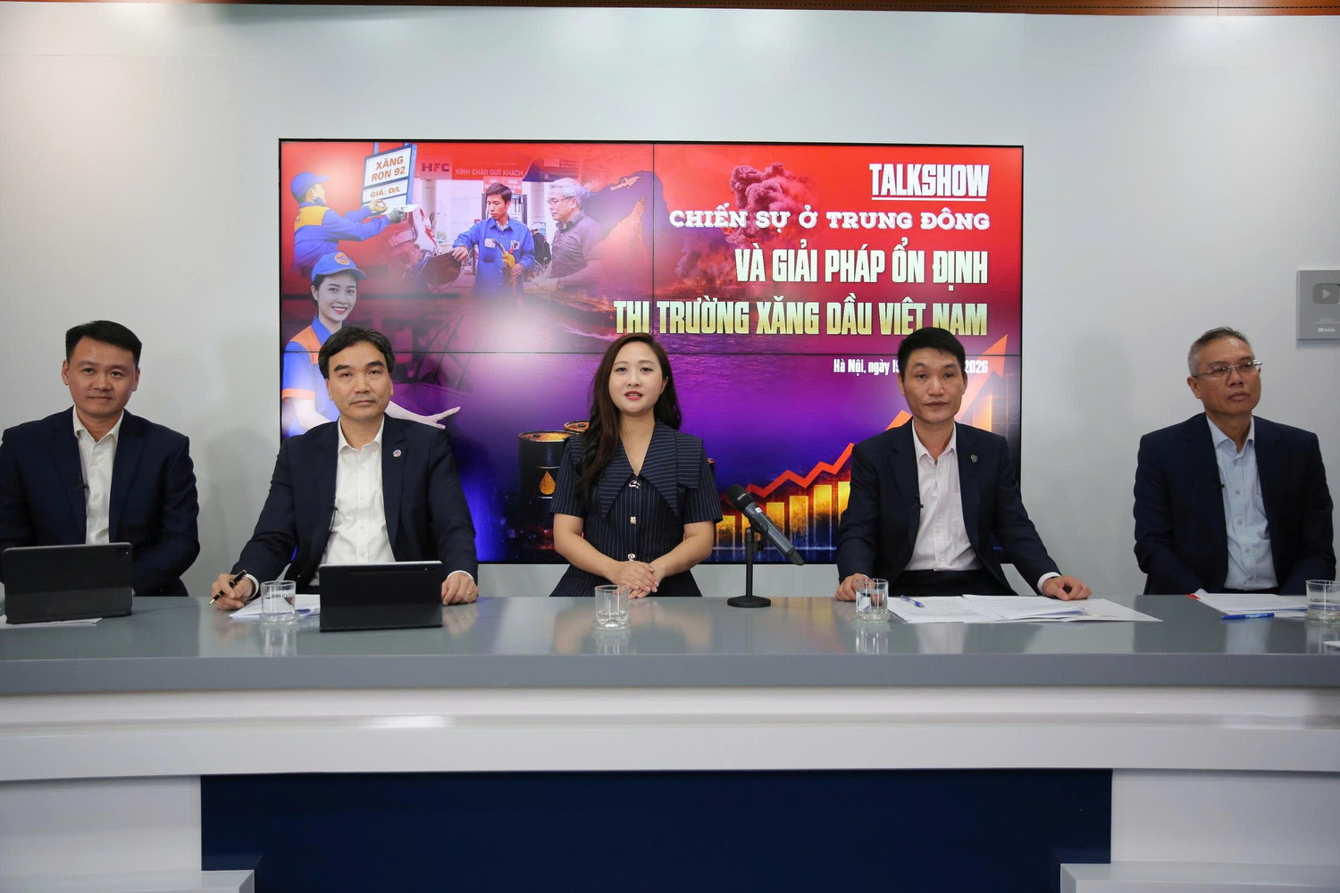 Bộ Công Thương xây dựng 2 kịch bản điều hành xăng dầu, doanh nghiệp tăng tốc tìm nguồn cung