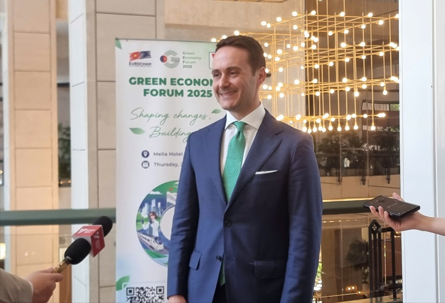 Nhà đầu tư lúng túng về loạt quy định mua bán điện trực tiếp