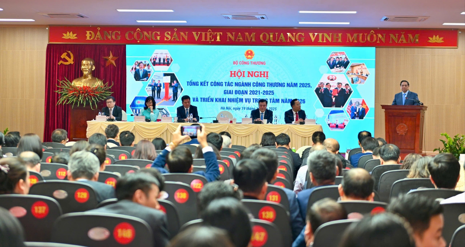 Thủ tướng nói về thành công xuất khẩu khi Mỹ áp thuế đối ứng