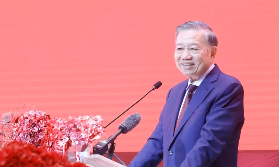 Tổng Bí thư, Chủ tịch nước Tô Lâm gặp gỡ cộng đồng người Việt Nam tại Thái Lan