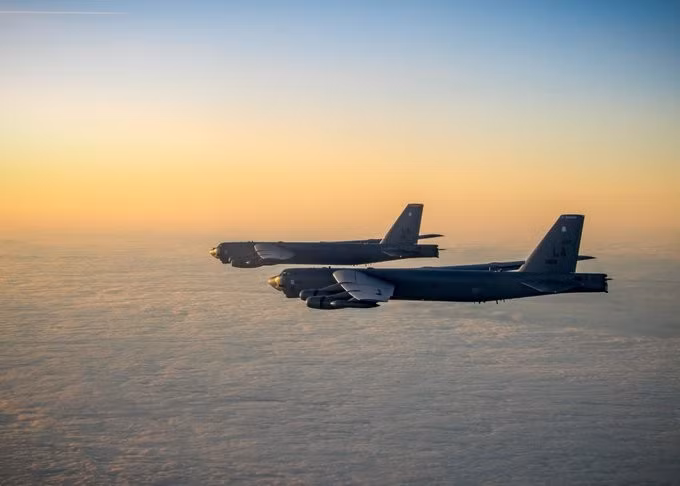 b-52.jpg