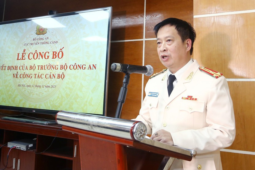 Thượng tá Nguyễn Thanh Bình phát biểu tại buổi lễ