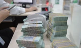 Ngân hàng tất tay 'săn khách' gửi tiền lãi suất cao 