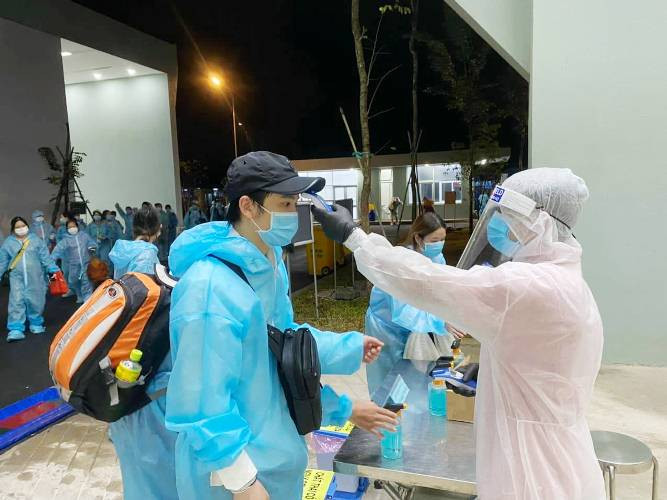 Cận cảnh khu cách ly ‘sầm uất’ dành cho người về từ nước ngoài ở Bình Dương