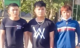 Bắt 3 đối tượng bắn bi sắt vỡ toang kính hàng loạt xe khách