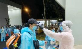 Cận cảnh khu cách ly ‘sầm uất’ dành cho người về từ nước ngoài ở Bình Dương