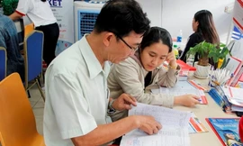 Sẽ giảm lệ phí cho thí sinh đăng ký xét tuyển