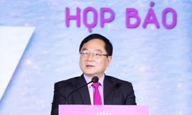 Nhà báo Lê Xuân Sơn tại họp báo khởi động cuộc thi Hoa hậu Việt Nam 2020. 