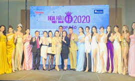 Dàn người đẹp dự họp báo Hoa hậu Việt Nam 2020 'thả tim' trên thảm đỏ