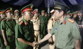 Tân Giám đốc Công an TPHCM chủ trì lễ ra quân trấn áp tội phạm