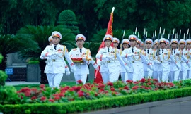 Xúc động lễ thượng cờ rủ Quốc tang nguyên Tổng Bí thư Lê Khả Phiêu