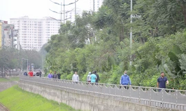 Hà Nội: Đóng cửa công viên, nhiều người dân vẫn ra đường tập thể dục