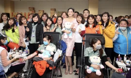 Samsung Thái Nguyên sôi động hiến máu hưởng ứng chương trình Chủ nhật Đỏ 2021