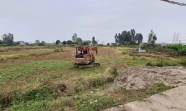 Tạm giữ 3 người vụ máy ép cọc đổ làm chết hai cháu nhỏ tại Bắc Ninh 