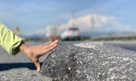 Rùng mình nhìn 'sống trâu, luống khoai' chi chít trên tuyến đường tránh Hà Tĩnh