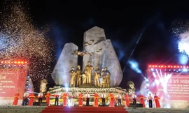 Khánh thành tượng đài Bác Hồ với Nhân dân Quảng Bình