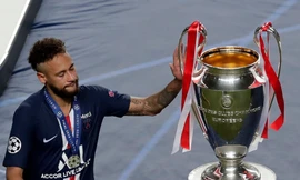 Neymar nuối tiếc chiếc cúp Champions League.