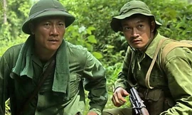 "Những người viết huyền thoại" là một trong ba phim đang chiếu trên Netflix