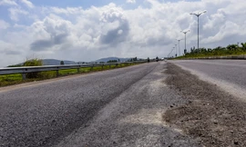 Tuyến QL19 mới đoạn từ cảng Quy Nhơn đến giao QL1. Ảnh: Trương Định