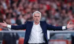 Vừa trở lại ghế huấn luyện, Jose Mourinho đã bị khiếu nại 