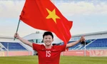 Nữ tuyển thủ Nguyễn Bích Thùy và tình yêu mãnh liệt với lá cờ Tổ quốc
