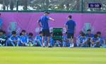 HLV Kim Sang-sik giải mã U23 Trung Quốc ngay trên sân tập