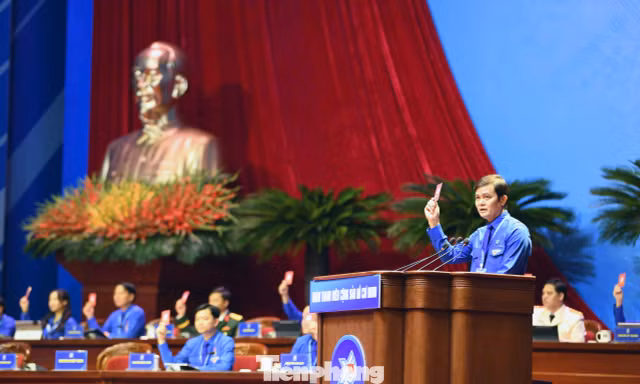 Đại hội Đoàn toàn quốc lần thứ XIII tiến hành bầu Ban Chấp hành T.Ư Đoàn