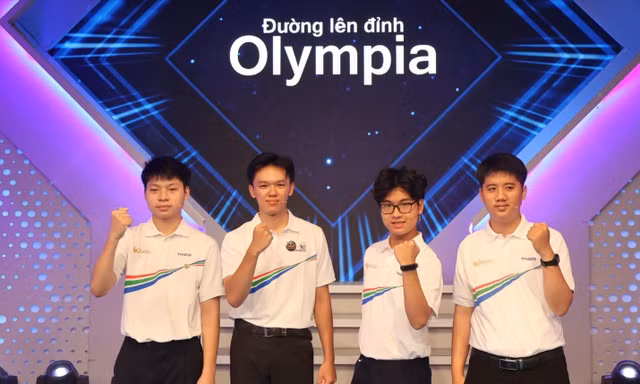 Màn chào sân đặc biệt của 4 ứng viên Vô địch Đường lên đỉnh Olympia 25