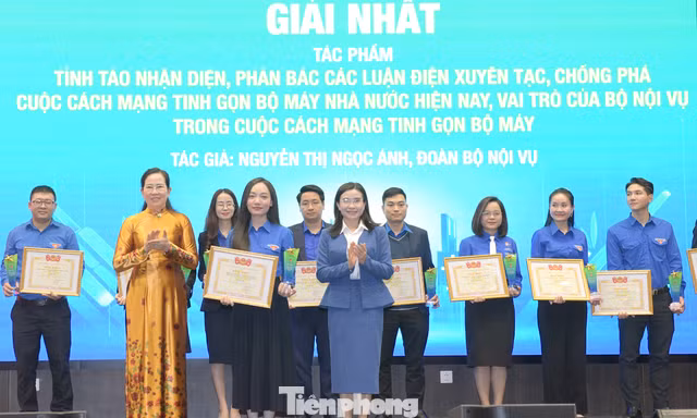 Gen Z tỉnh táo nhận diện, phản bác luận điệu xuyên tạc về cách mạng tinh gọn bộ máy