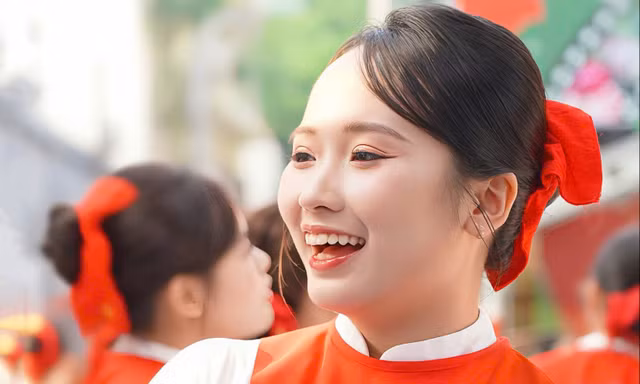 Từ bước ngoặt lo lắng đến hành trình rực rỡ của nữ sinh 2K4