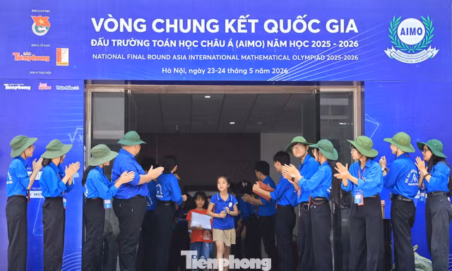 [Trực tiếp] Vinh danh các 'cao thủ' giải Toán bằng tiếng Anh