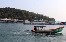 Hai du khách tử vong khi chèo sup trên biển ở An Giang