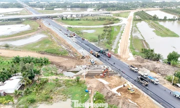 Hình hài cao tốc Cần Thơ - Cà Mau trước ngày thông xe 