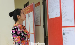 Ước mơ, ý chí của cô gái Mông ở bản nghèo là ứng cử viên đại biểu HĐND