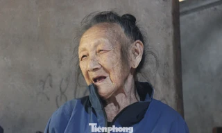 Cụ bà 111 tuổi ở Phú Thọ minh mẫn hiếm có, hằng ngày tự chăm sóc bản thân